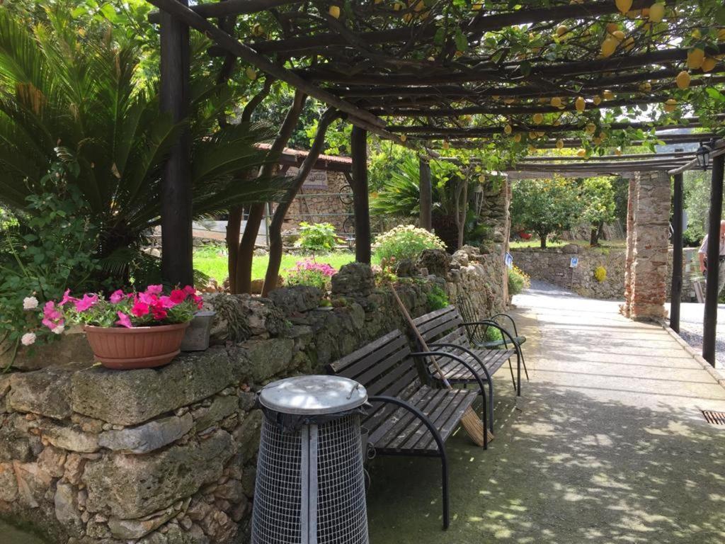 Agriturismo I Lamoi Finale Ligure Εξωτερικό φωτογραφία
